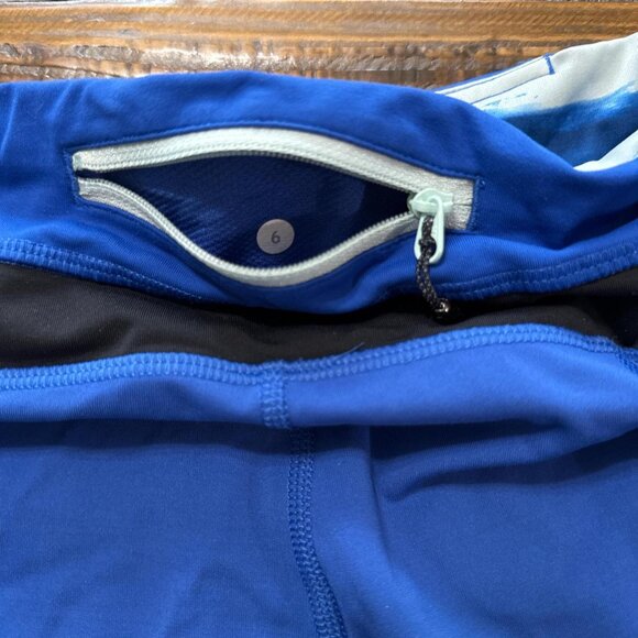 Lululemon Women's Blue Leggings - Picture 3 of 4
